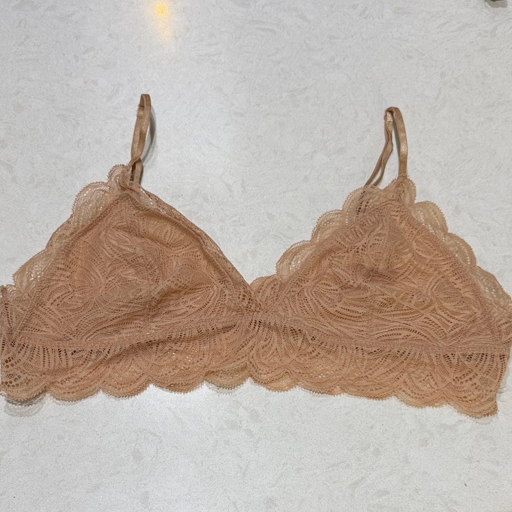 Aritzia Lace Bralette in Tan
